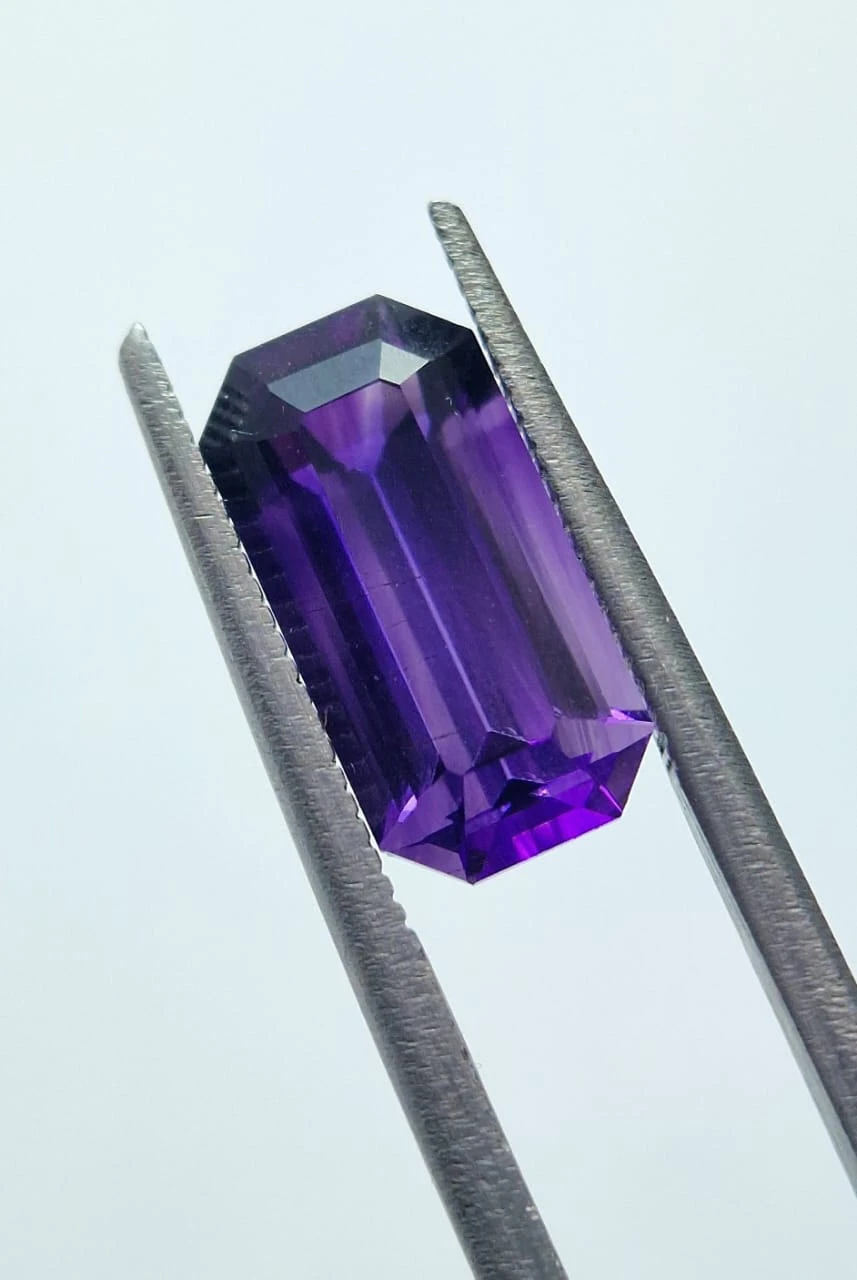3ct Natural Purple Amethyst Emerald Cut loose from Nigeria — view 3